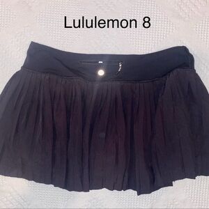 Lululemon skirts and leggings prices on photos 😁